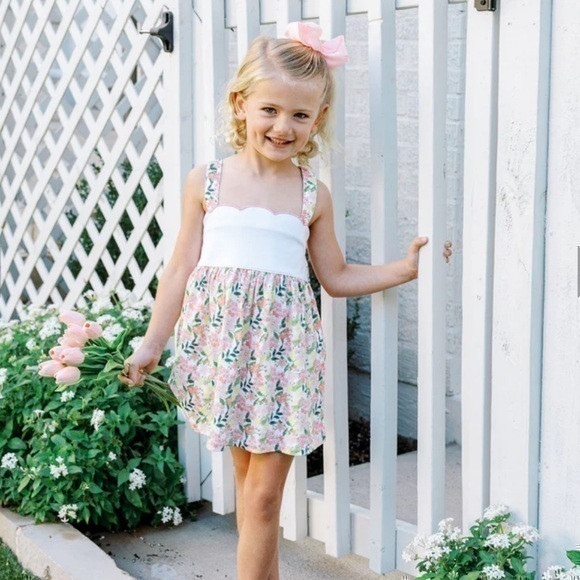 The Proper Peony Daffodil Scallop Yoke Dress SIze 8 - Picture 1 of 6